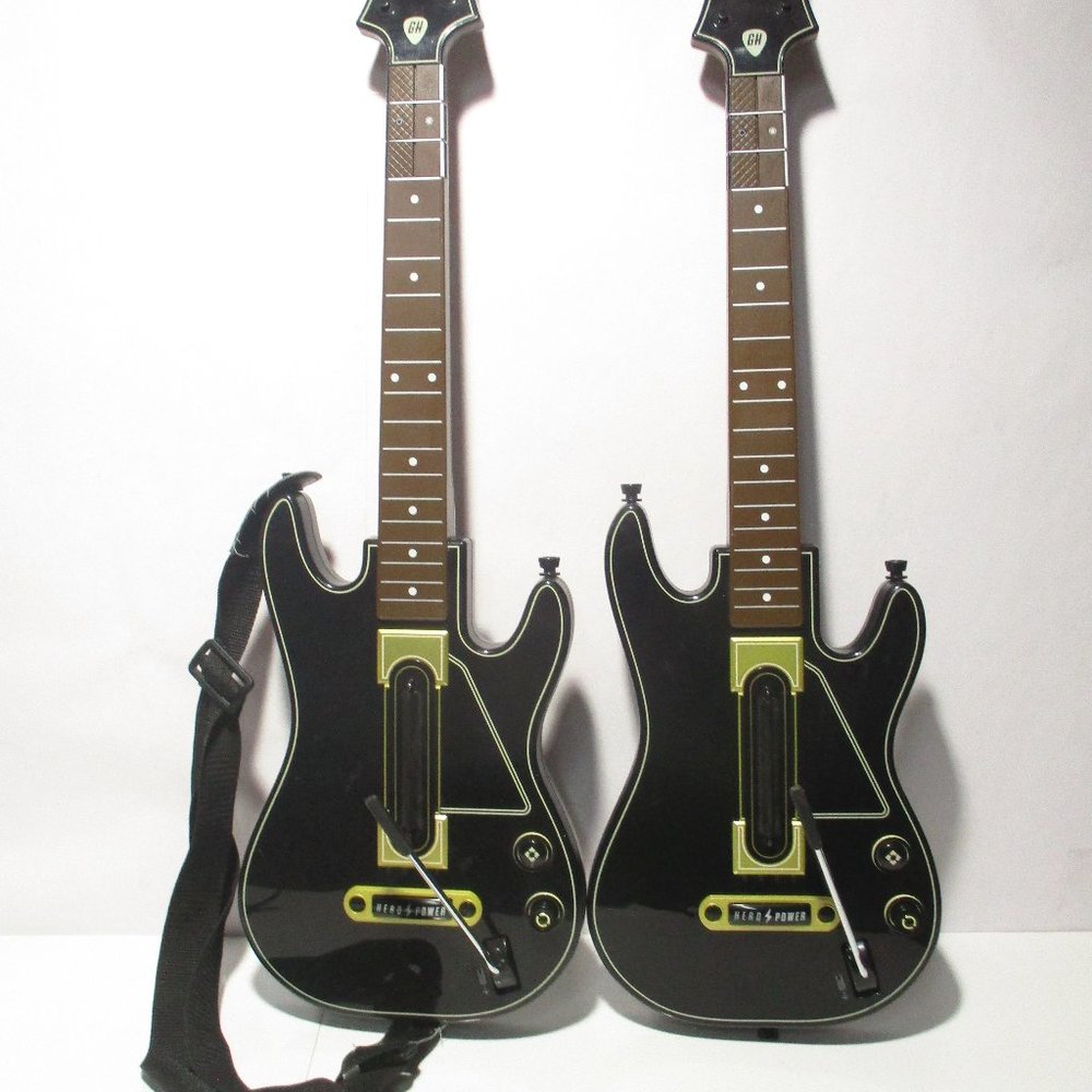 2 Nintendo WII U Guitar Hero Guitars NO Gasme or Dongle